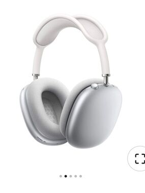 Apple AirPod max. Silver. Used.